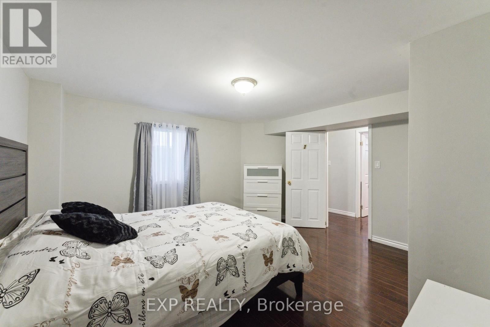 












1416 FISHER AVENUE

,
Ottawa,




Ontario
K2C1X2

