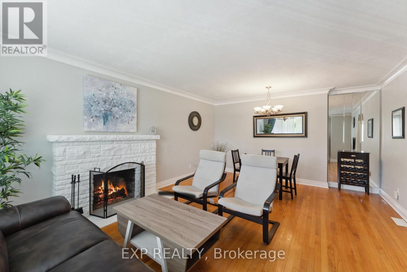 












1416 FISHER AVENUE

,
Ottawa,




Ontario
K2C1X2

