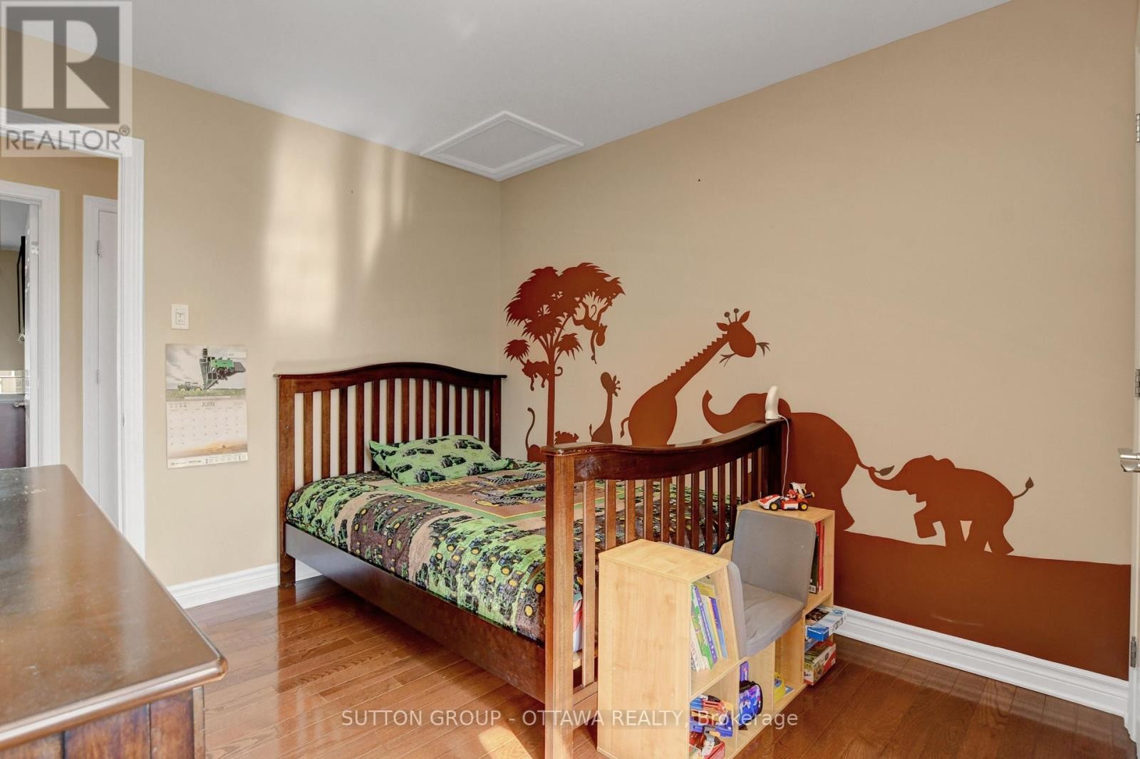 












1887 CHAMPLAIN STREET

,
Clarence-Rockland,




Ontario
K0A1N0

