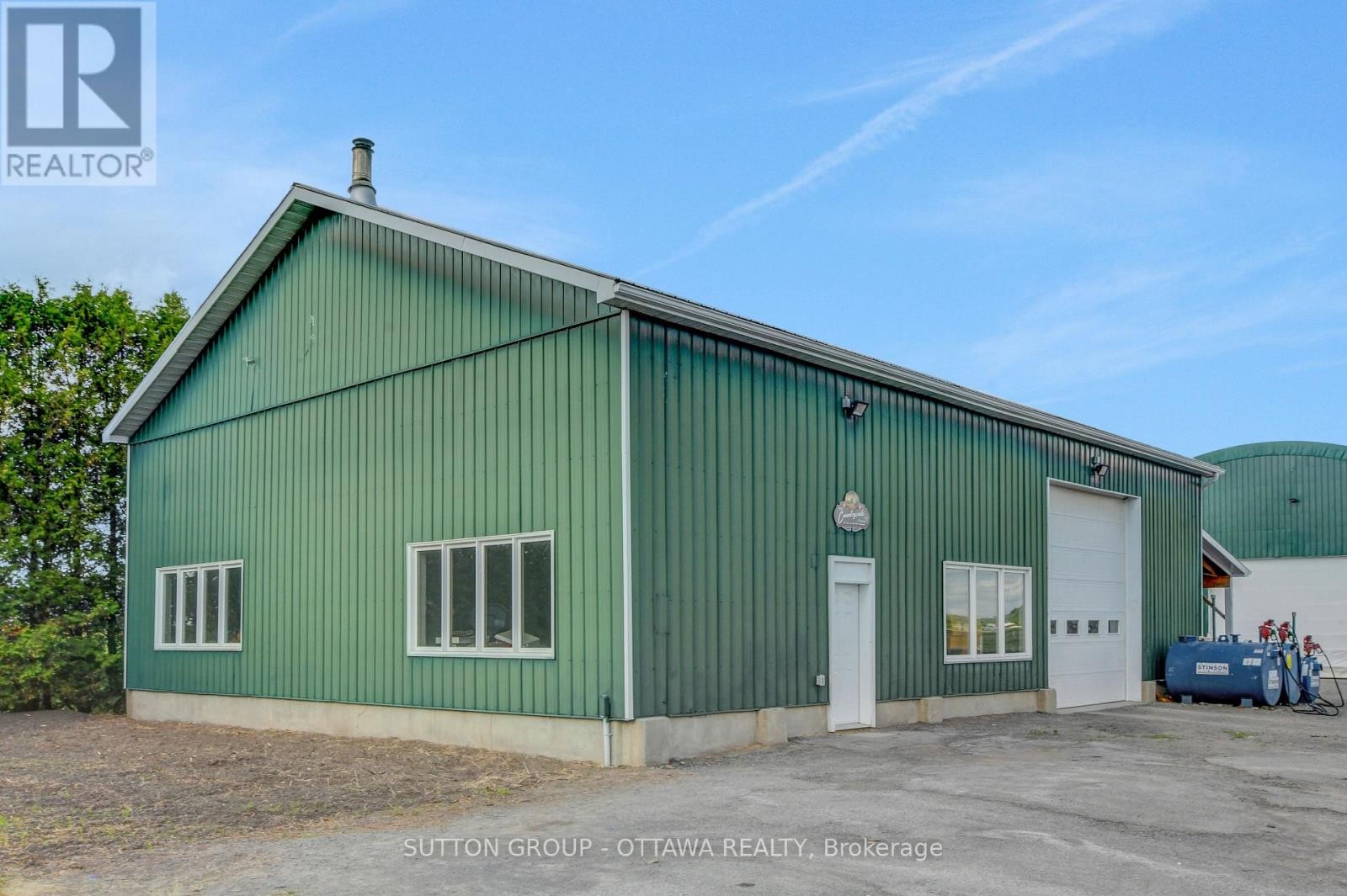 












1887 CHAMPLAIN STREET

,
Clarence-Rockland,




Ontario
K0A1N0

