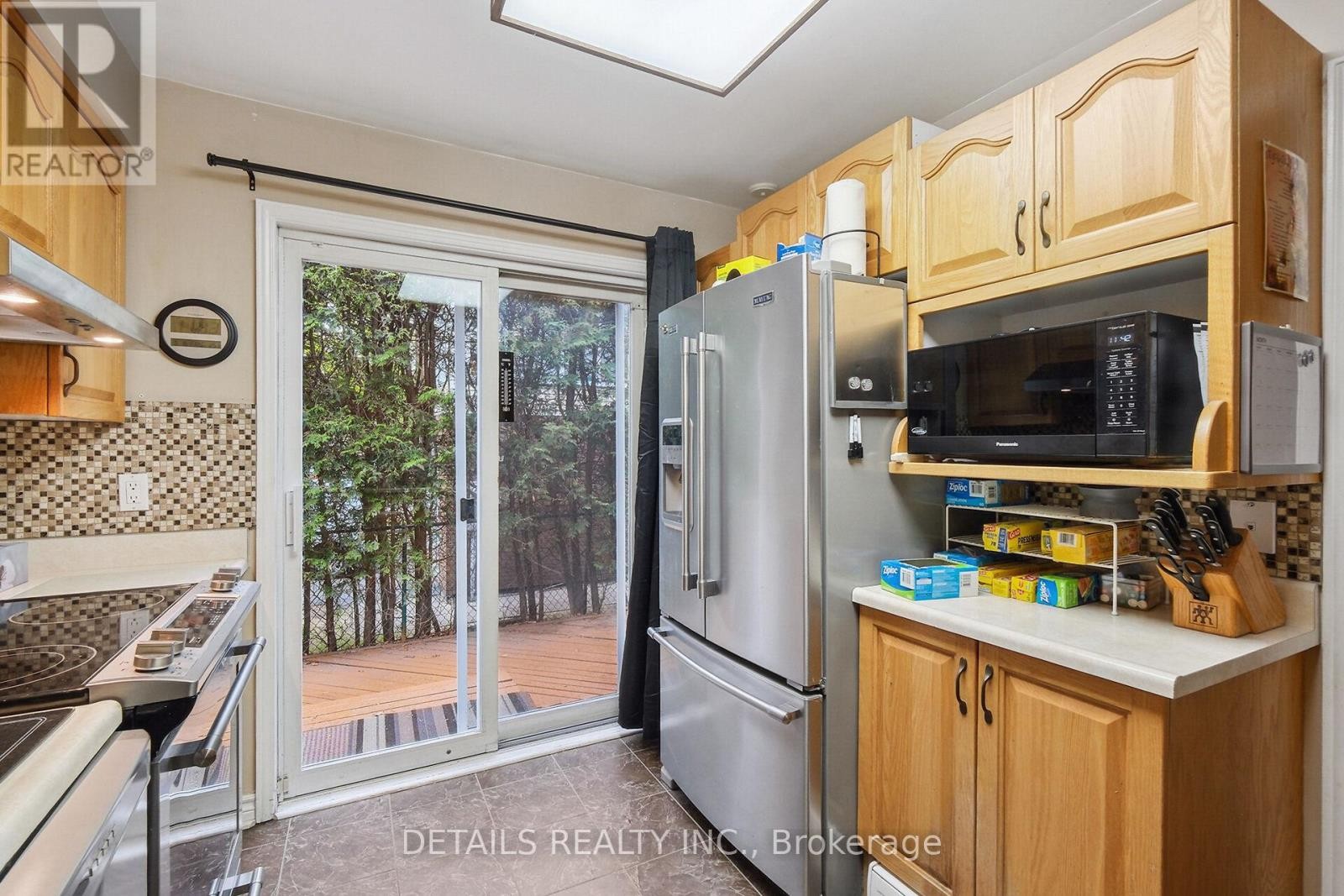 












1904 RUSSELL ROAD

,
Ottawa,




Ontario
K1G1L6

