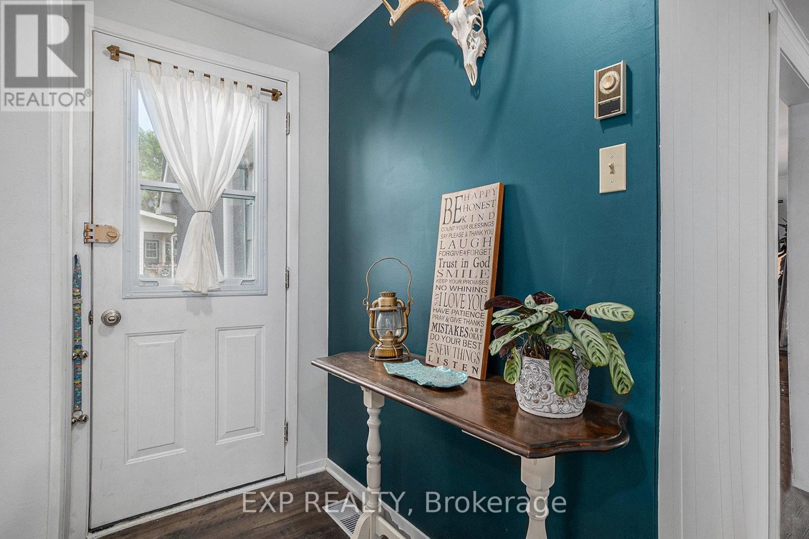 












85 MOORE STREET

,
McNab/Braeside,




Ontario
K7S1G3

