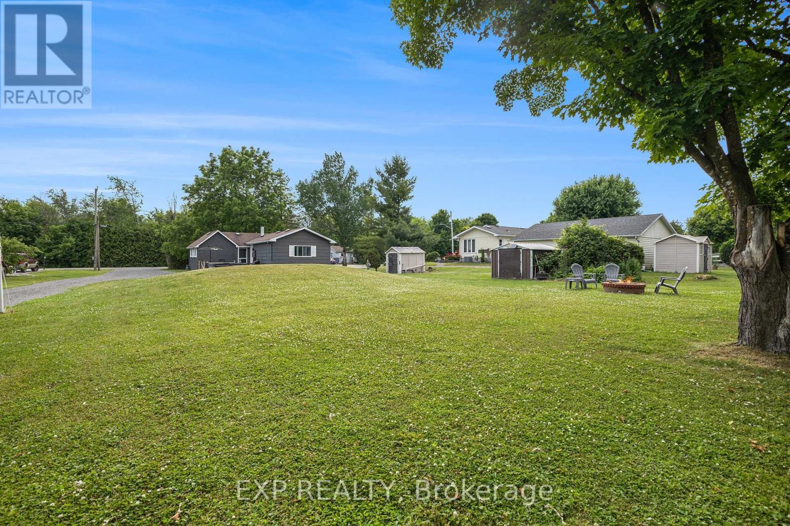 












85 MOORE STREET

,
McNab/Braeside,




Ontario
K7S1G3

