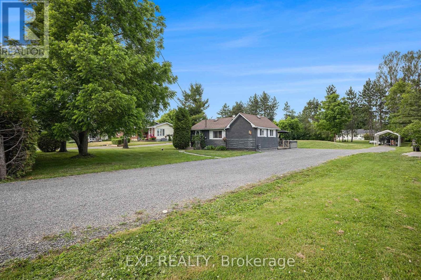 












85 MOORE STREET

,
McNab/Braeside,




Ontario
K7S1G3

