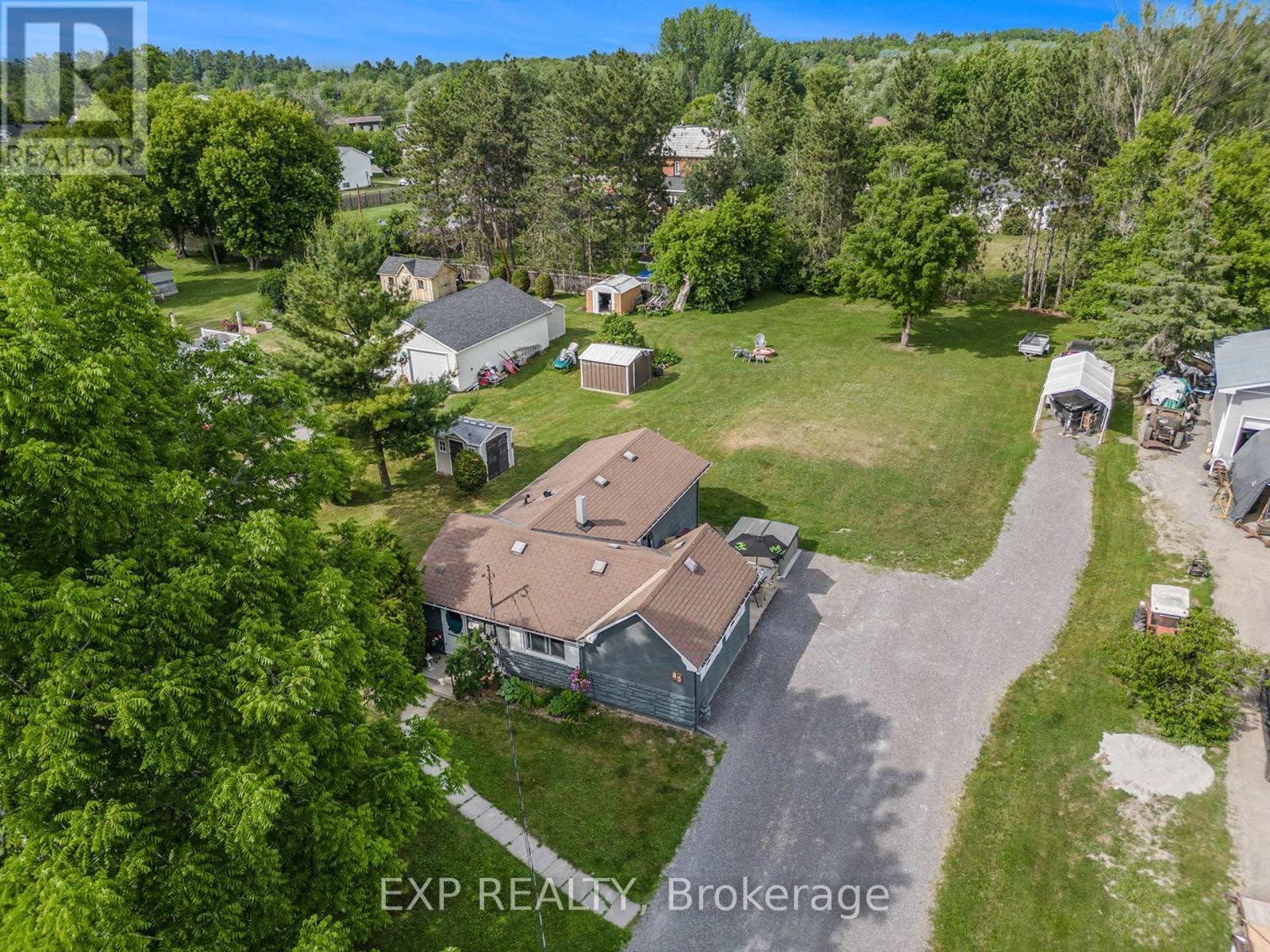 












85 MOORE STREET

,
McNab/Braeside,




Ontario
K7S1G3

