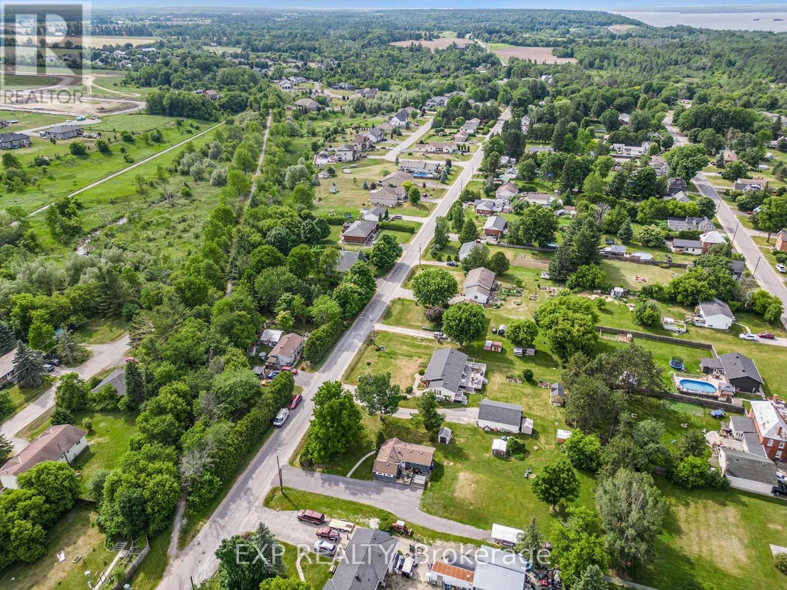 












85 MOORE STREET

,
McNab/Braeside,




Ontario
K7S1G3

