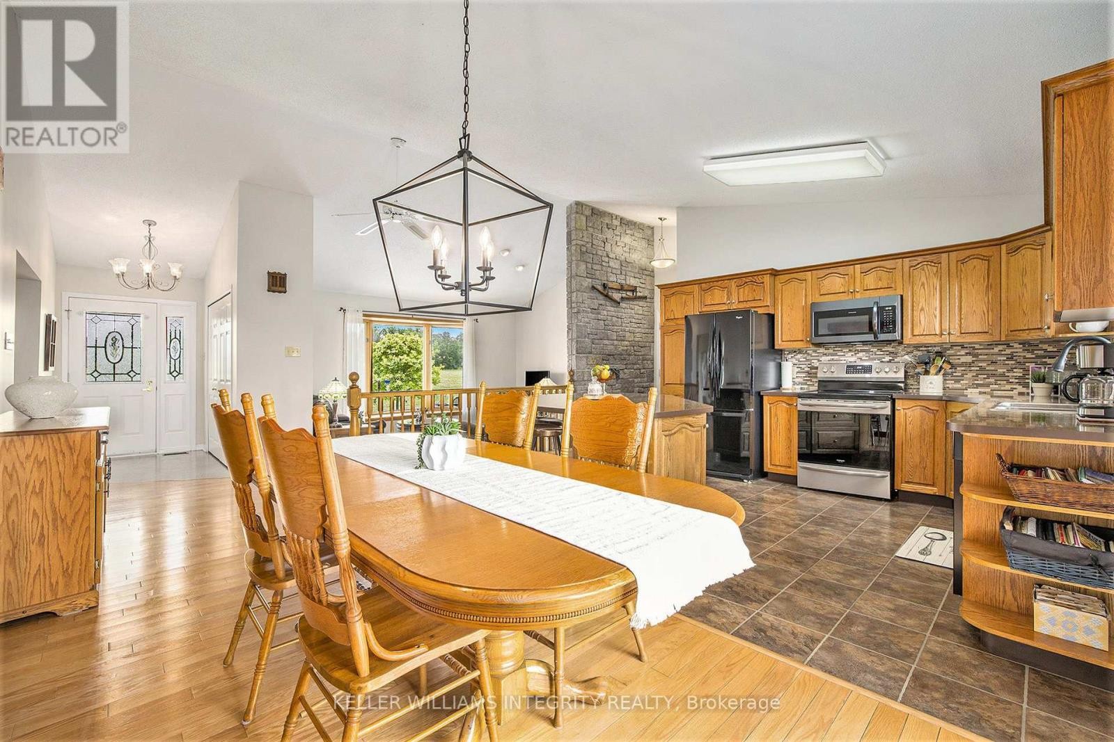 












4045 HIGHWAY 17

,
Arnprior,




Ontario
K7S3G7

