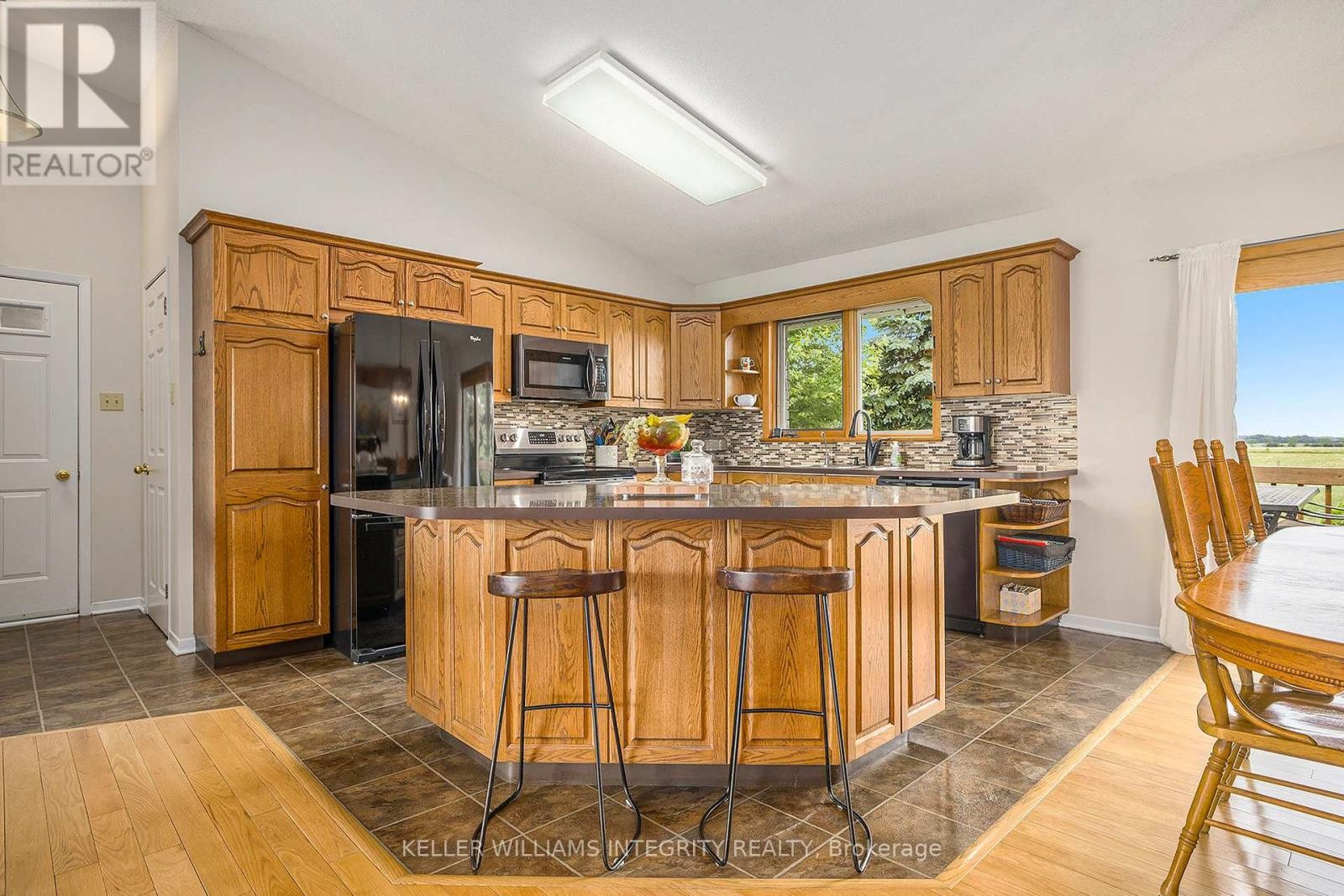 












4045 HIGHWAY 17

,
Arnprior,




Ontario
K7S3G7

