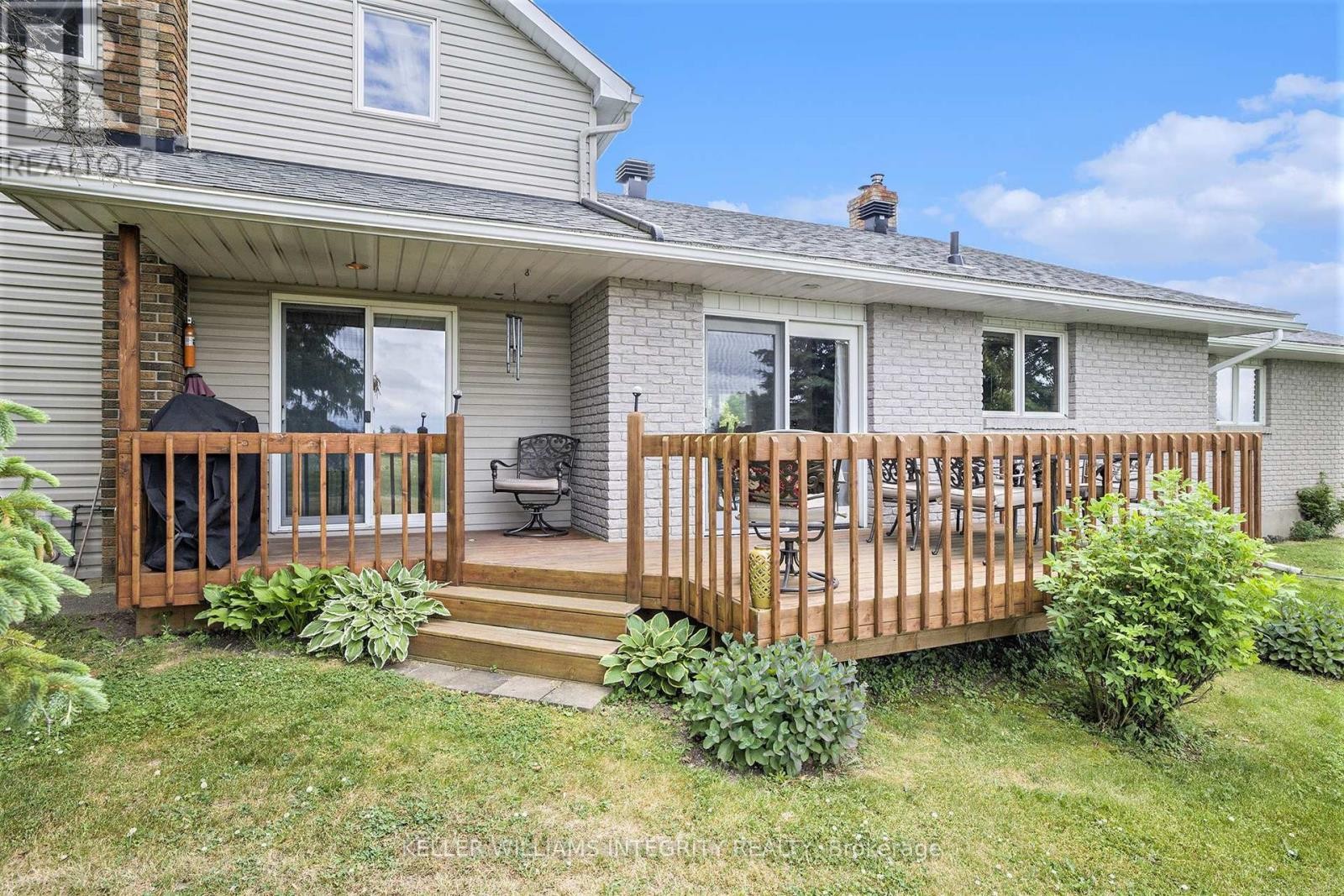 












4045 HIGHWAY 17

,
Arnprior,




Ontario
K7S3G7

