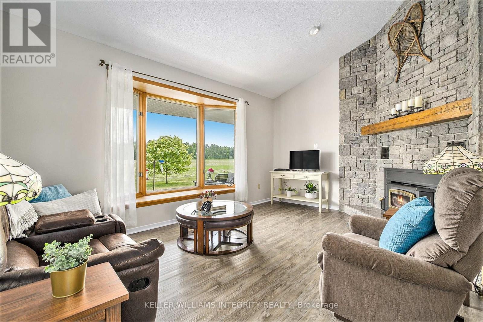 












4045 HIGHWAY 17

,
Arnprior,




Ontario
K7S3G7

