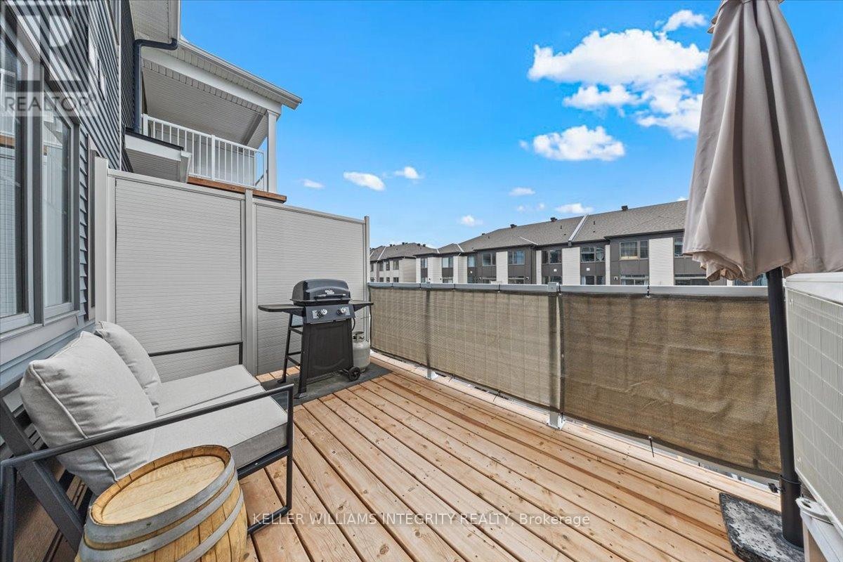 












705 CHROMITE PRIVATE

,
Ottawa,




Ontario
K2J7J2

