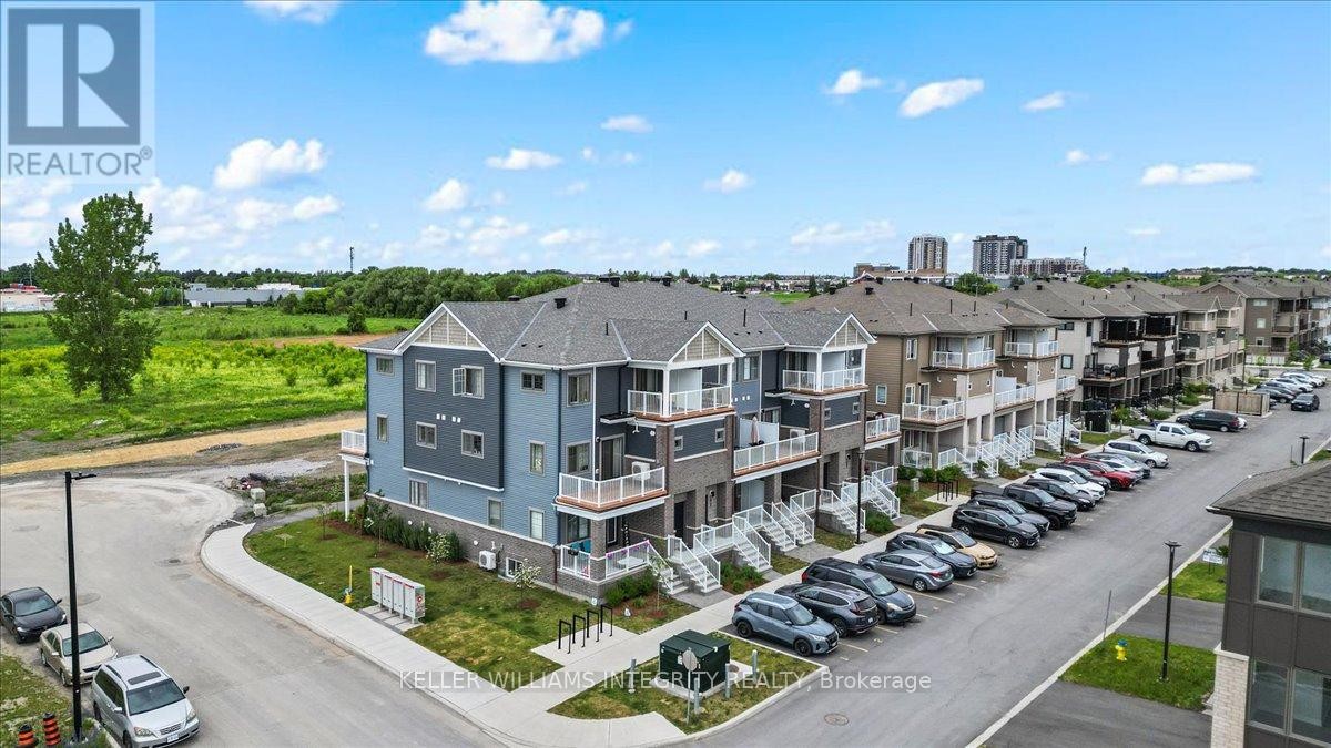 












705 CHROMITE PRIVATE

,
Ottawa,




Ontario
K2J7J2

