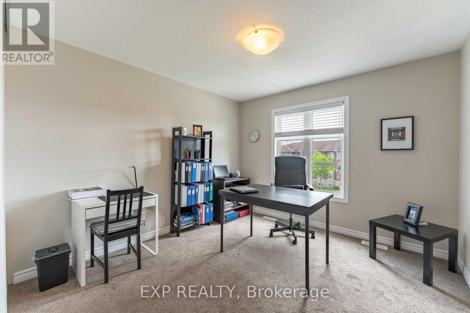 












735 CHAPMAN MILLS DRIVE

,
Ottawa,




Ontario
K2J5X2

