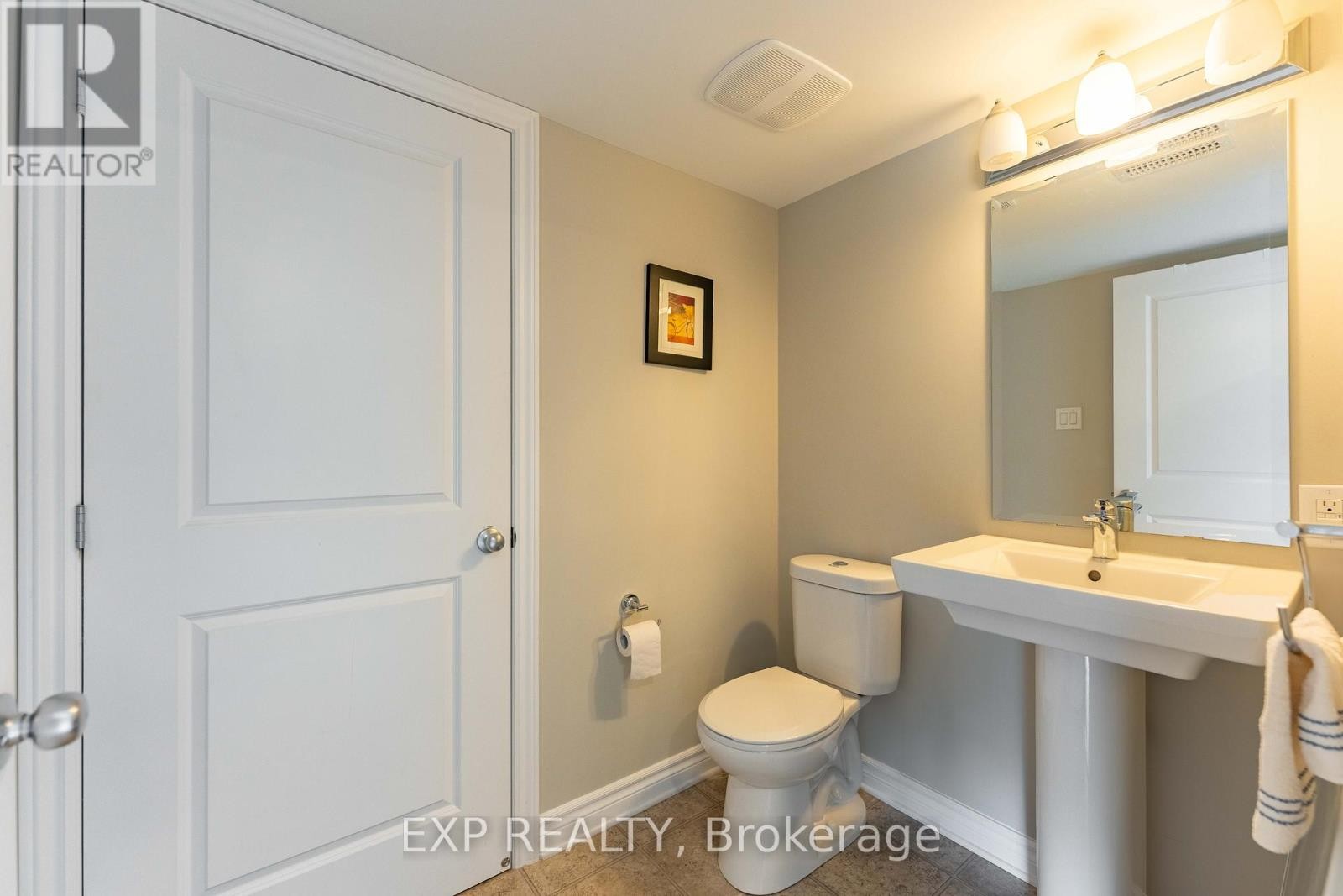 












735 CHAPMAN MILLS DRIVE

,
Ottawa,




Ontario
K2J5X2

