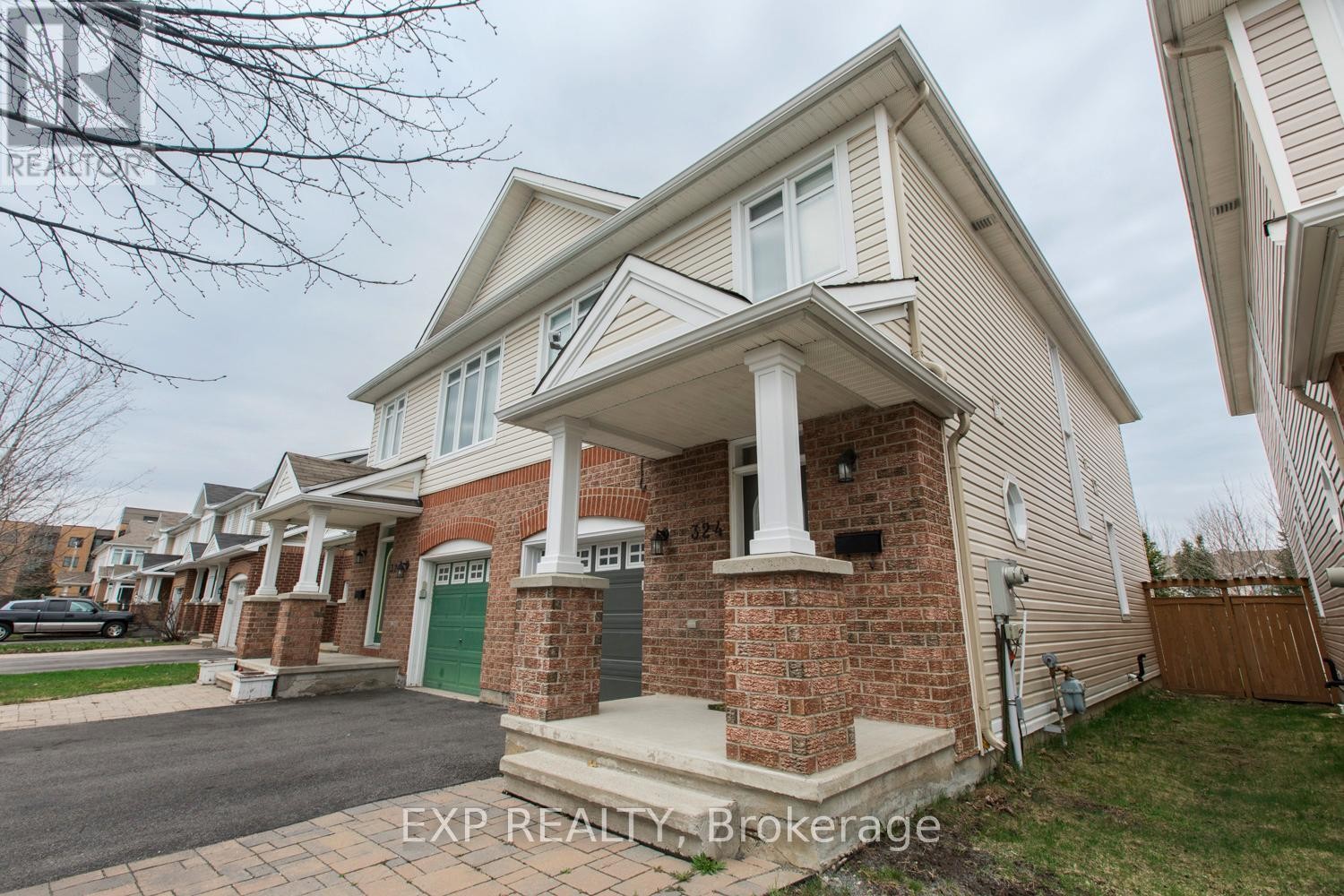 












324 PARKIN CIRCLE

,
Ottawa,




Ontario
K1T4G6

