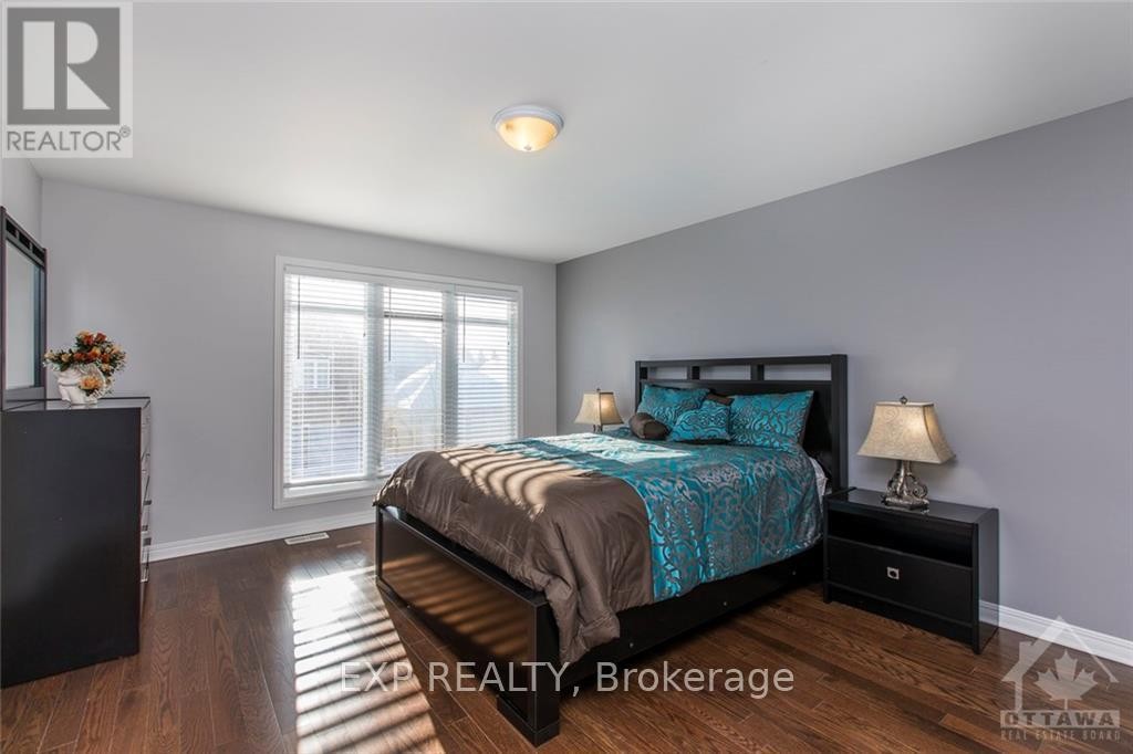












324 PARKIN CIRCLE

,
Ottawa,




Ontario
K1T4G6

