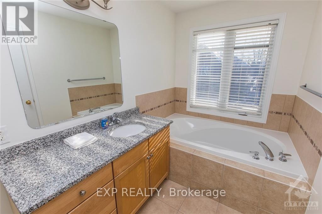 












324 PARKIN CIRCLE

,
Ottawa,




Ontario
K1T4G6

