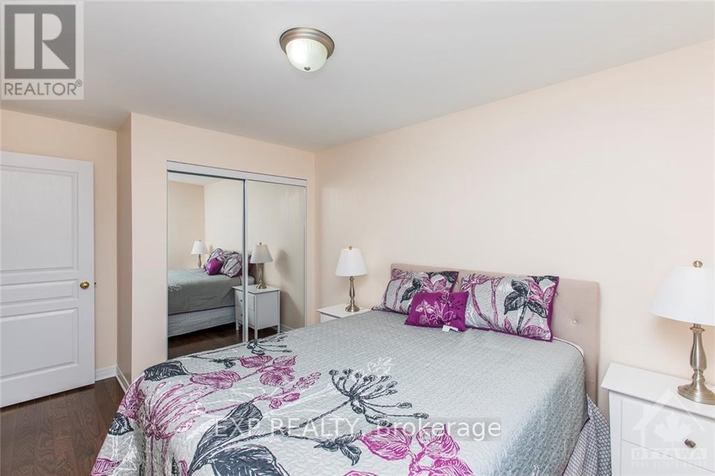 












324 PARKIN CIRCLE

,
Ottawa,




Ontario
K1T4G6

