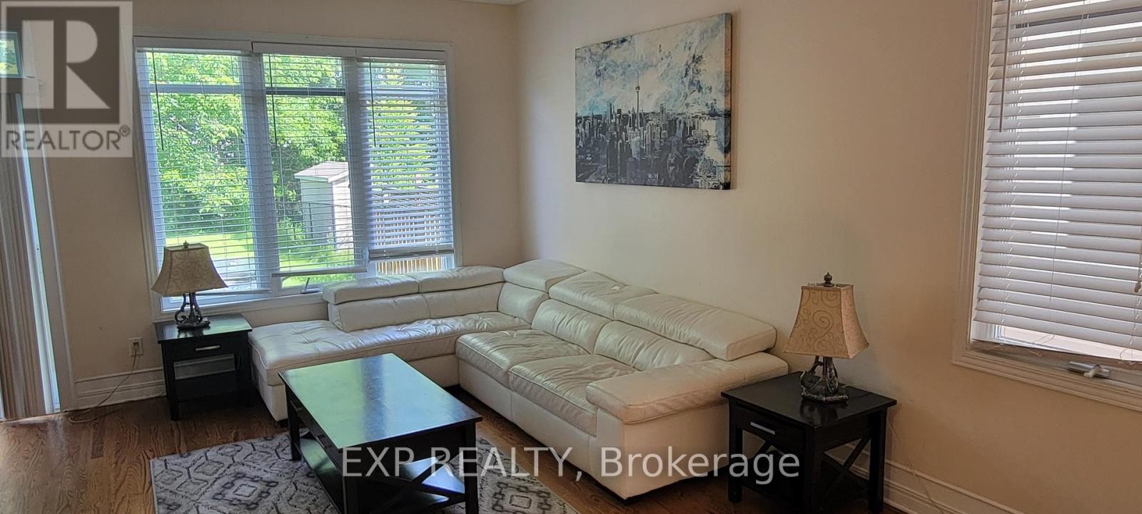 












324 PARKIN CIRCLE

,
Ottawa,




Ontario
K1T4G6

