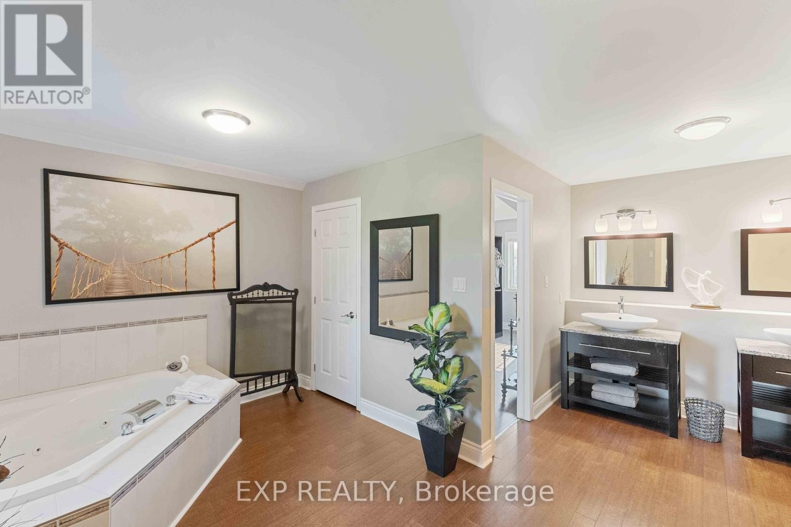 












6163 ELKWOOD DRIVE

,
Ottawa,




Ontario
K4P1N1

