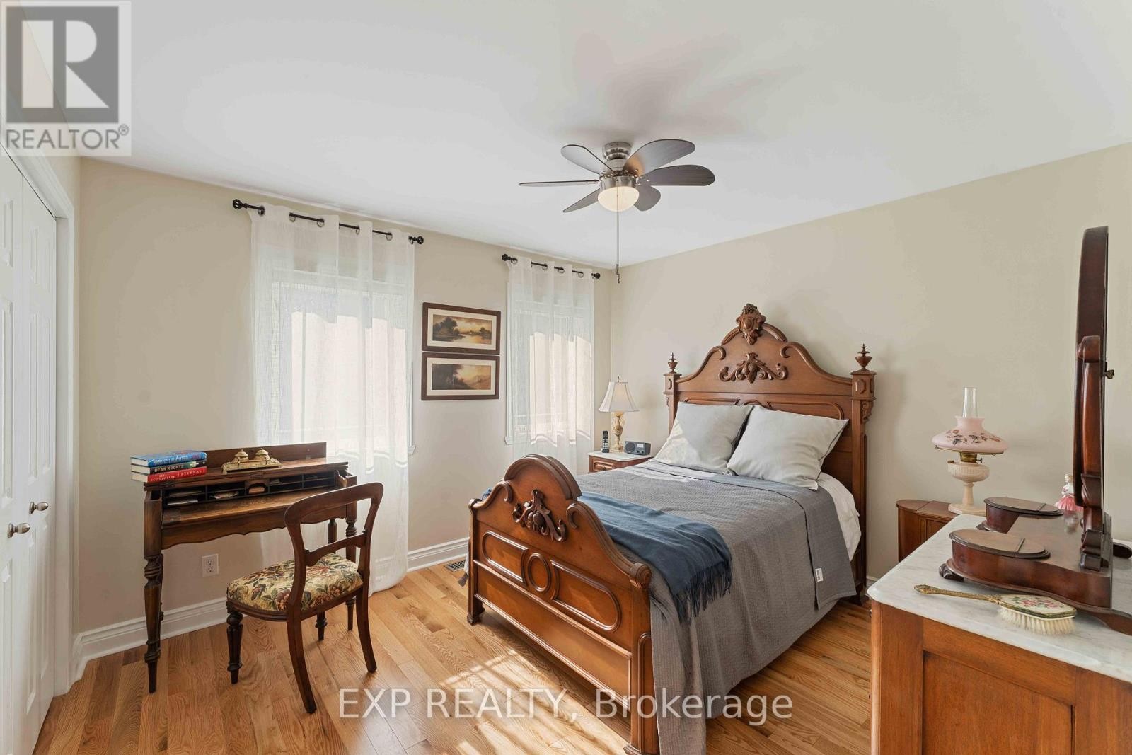












6163 ELKWOOD DRIVE

,
Ottawa,




Ontario
K4P1N1

