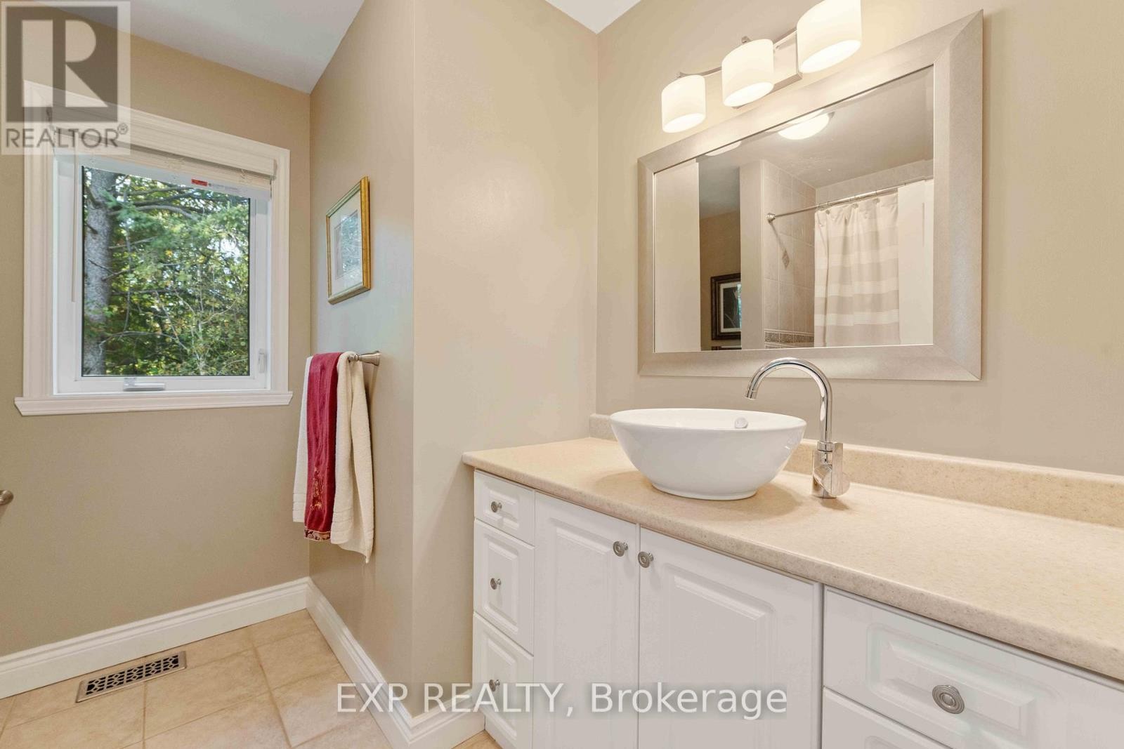 












6163 ELKWOOD DRIVE

,
Ottawa,




Ontario
K4P1N1

