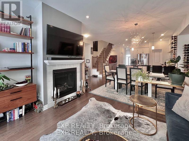 












926 BRIAN GOOD AVENUE

,
Ottawa,




Ontario
K4M0N7


