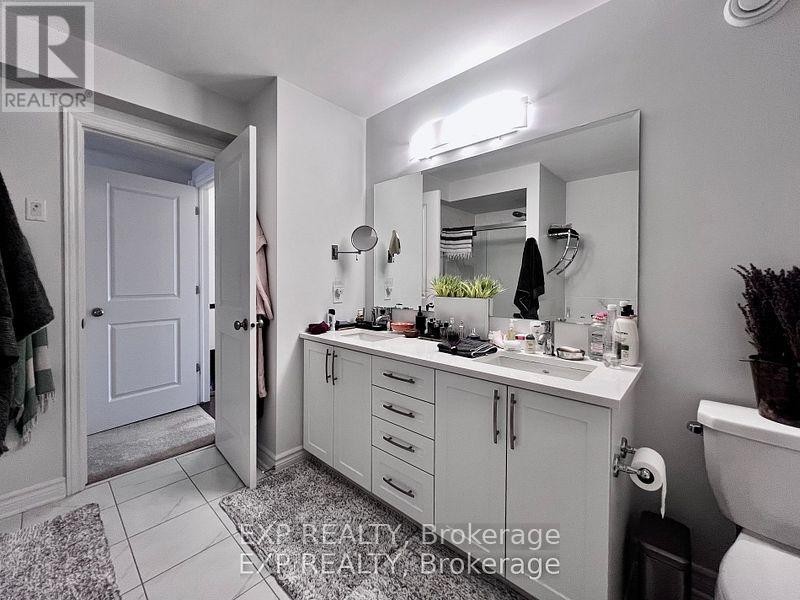 












926 BRIAN GOOD AVENUE

,
Ottawa,




Ontario
K4M0N7

