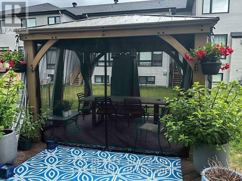 












926 BRIAN GOOD AVENUE

,
Ottawa,




Ontario
K4M0N7

