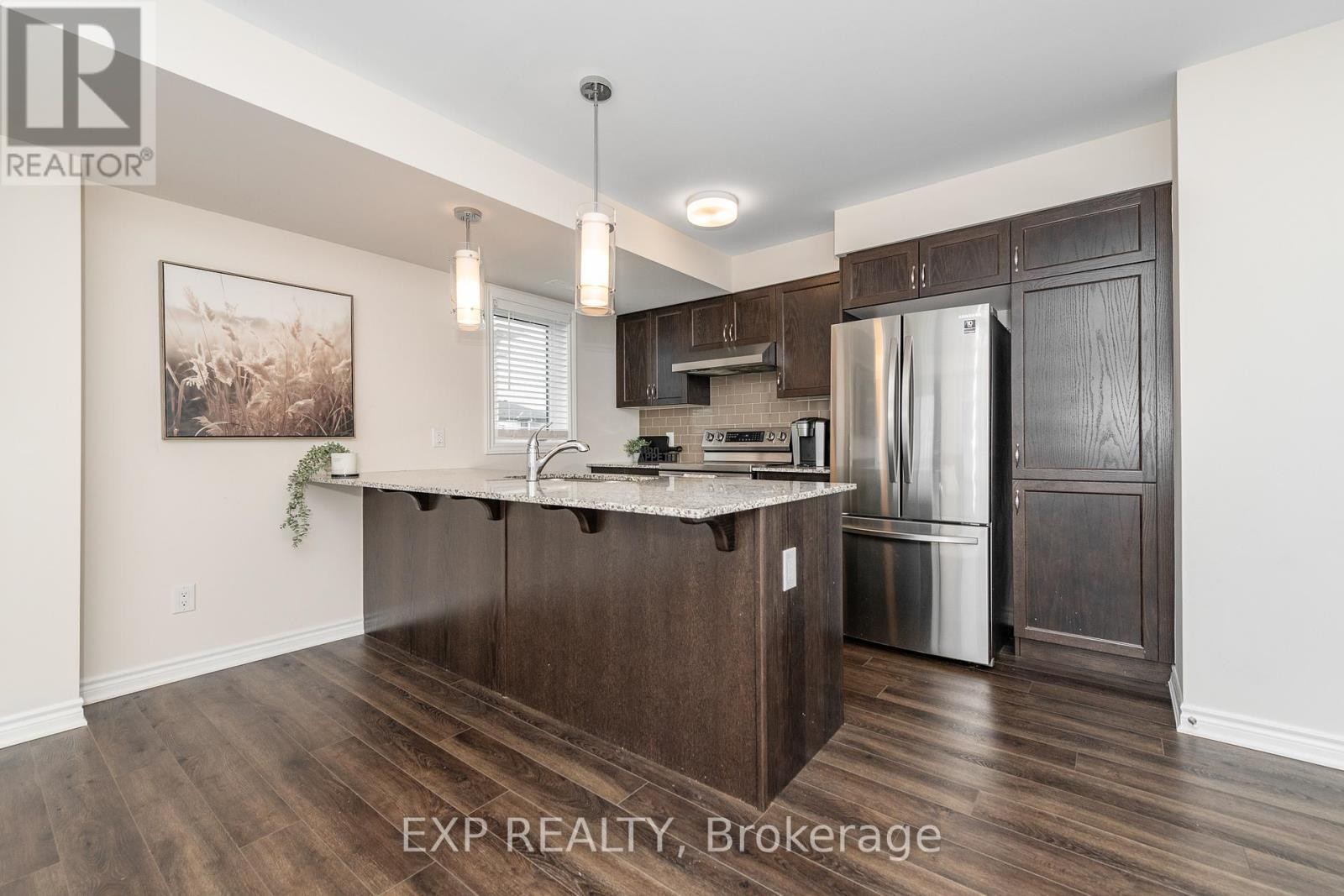 












723 ROUNCEY ROAD

,
Ottawa,




Ontario
K2V0S2

