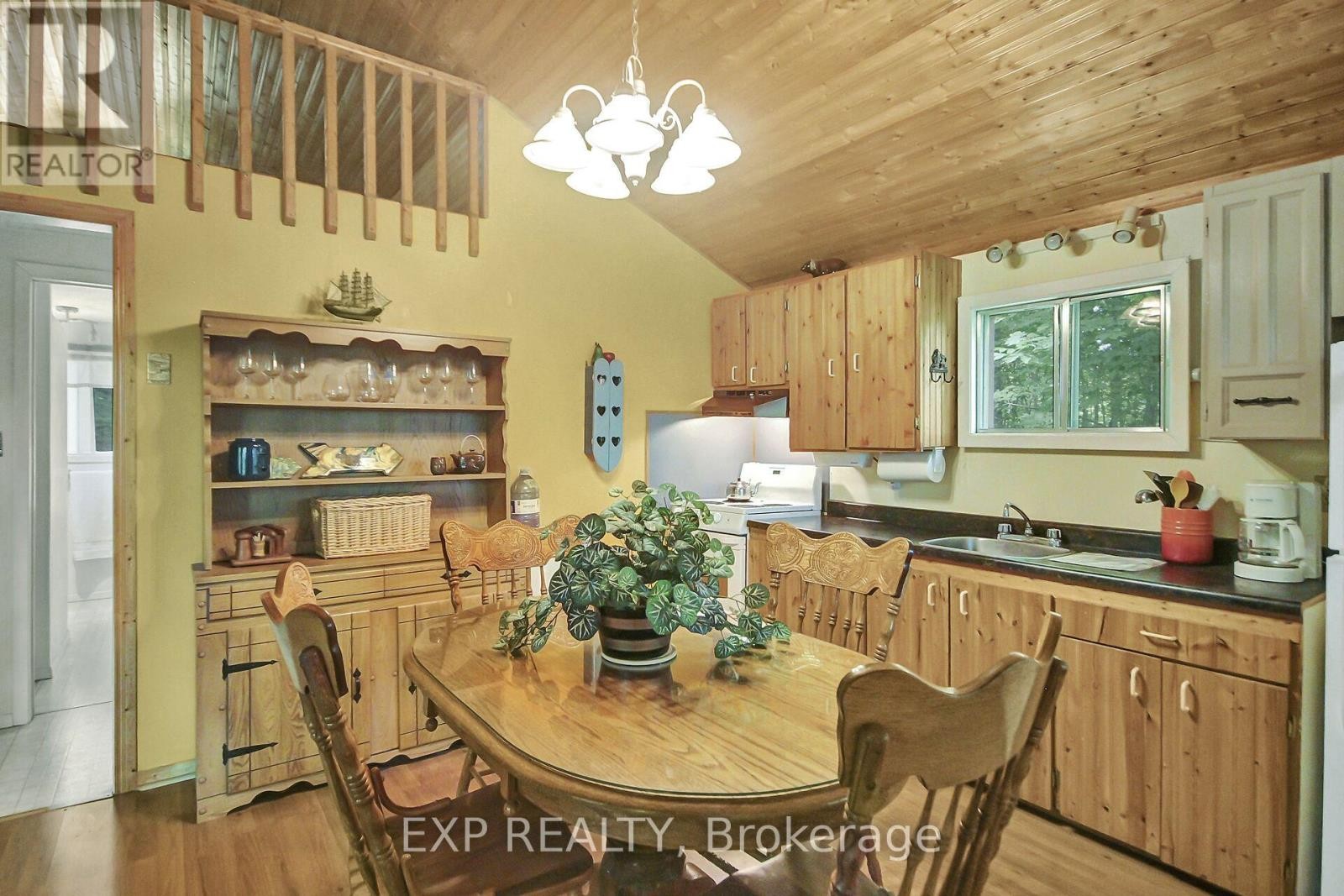 












59 FAIRHAVEN LANE

,
Frontenac (Frontenac South),




Ontario
K0H2B0


