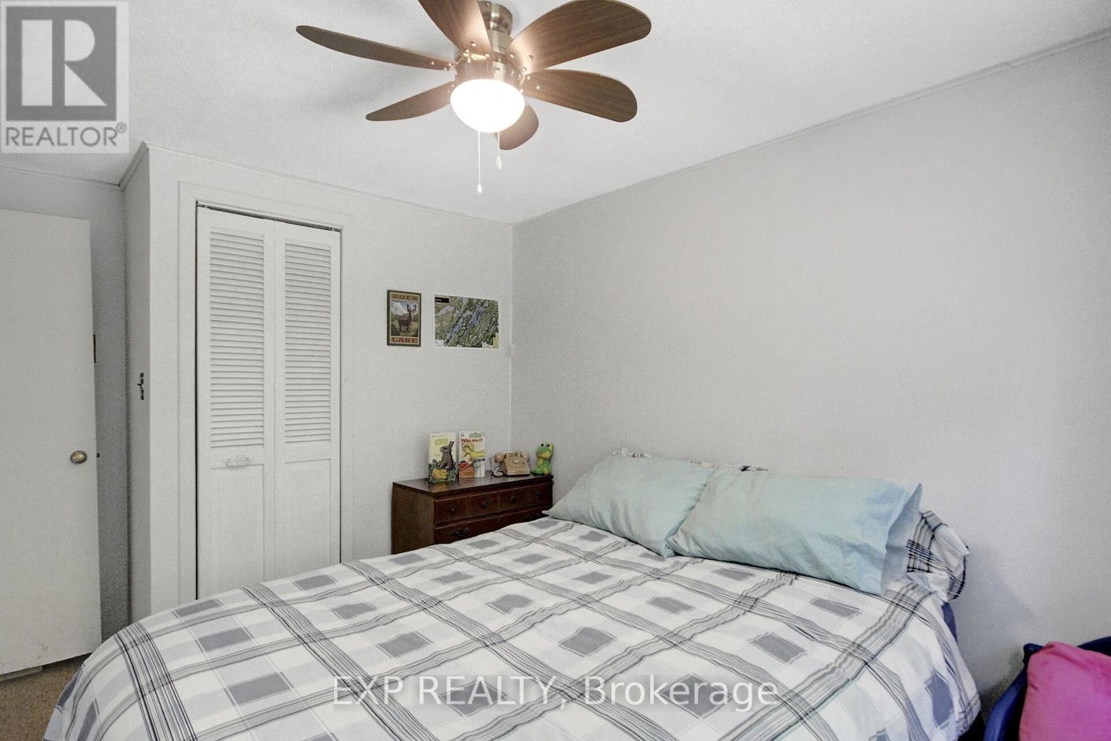 












59 FAIRHAVEN LANE

,
Frontenac (Frontenac South),




Ontario
K0H2B0

