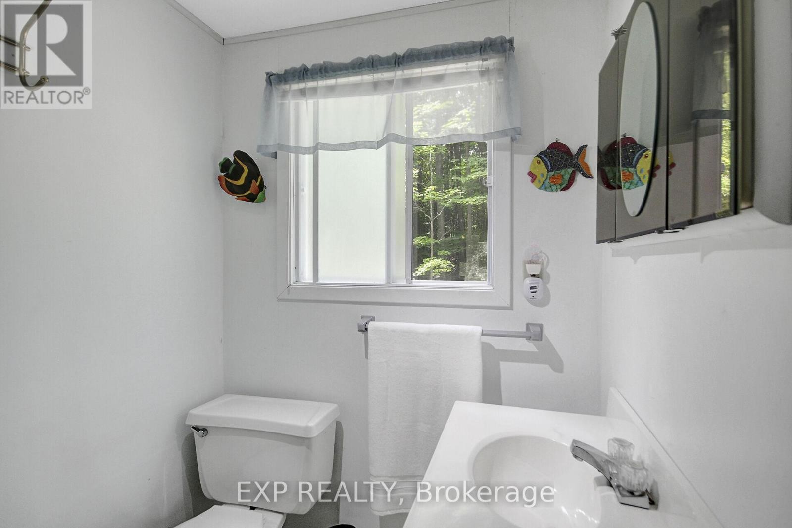 












59 FAIRHAVEN LANE

,
Frontenac (Frontenac South),




Ontario
K0H2B0

