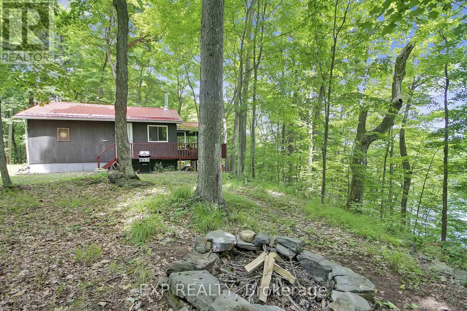 












59 FAIRHAVEN LANE

,
Frontenac (Frontenac South),




Ontario
K0H2B0

