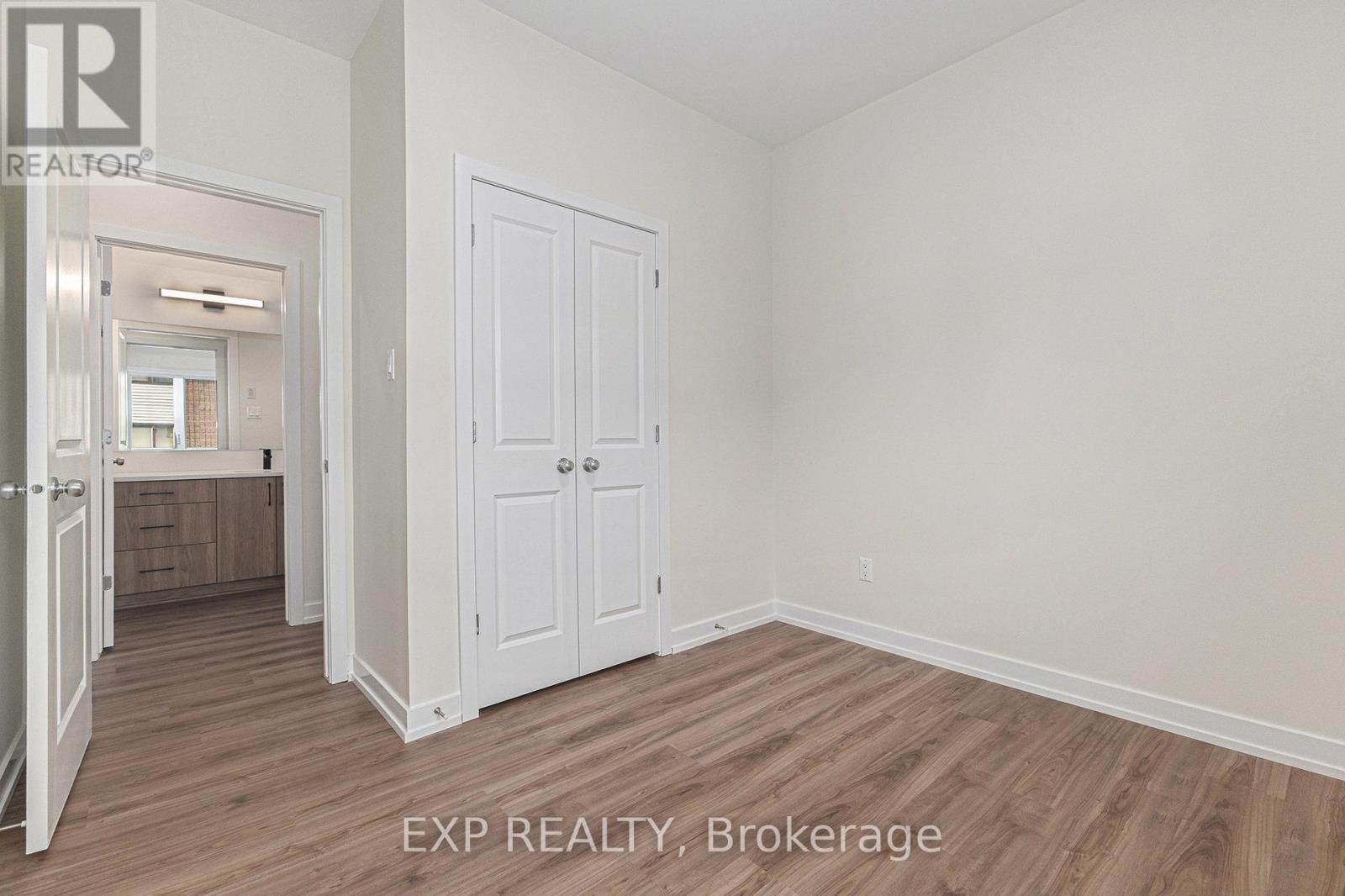 












201 - 897 LAURIER STREET

,
Clarence-Rockland,




Ontario
K4K1E3

