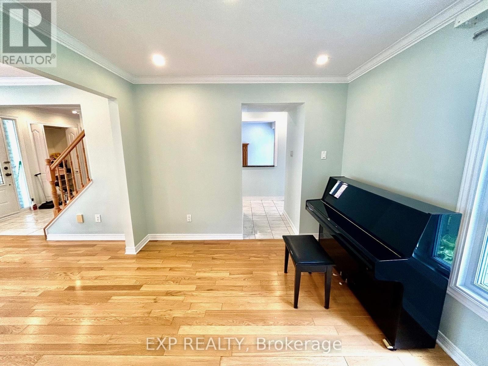 












135 PICASSO DRIVE

,
Ottawa,




Ontario
K1G5S9

