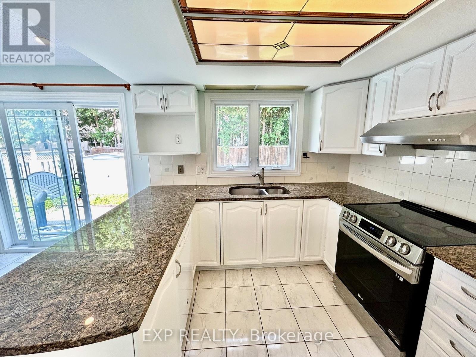 












135 PICASSO DRIVE

,
Ottawa,




Ontario
K1G5S9

