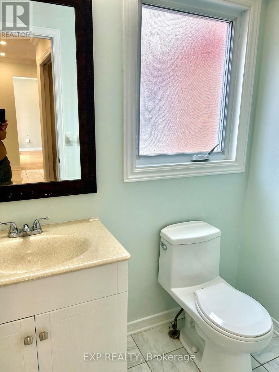 












135 PICASSO DRIVE

,
Ottawa,




Ontario
K1G5S9

