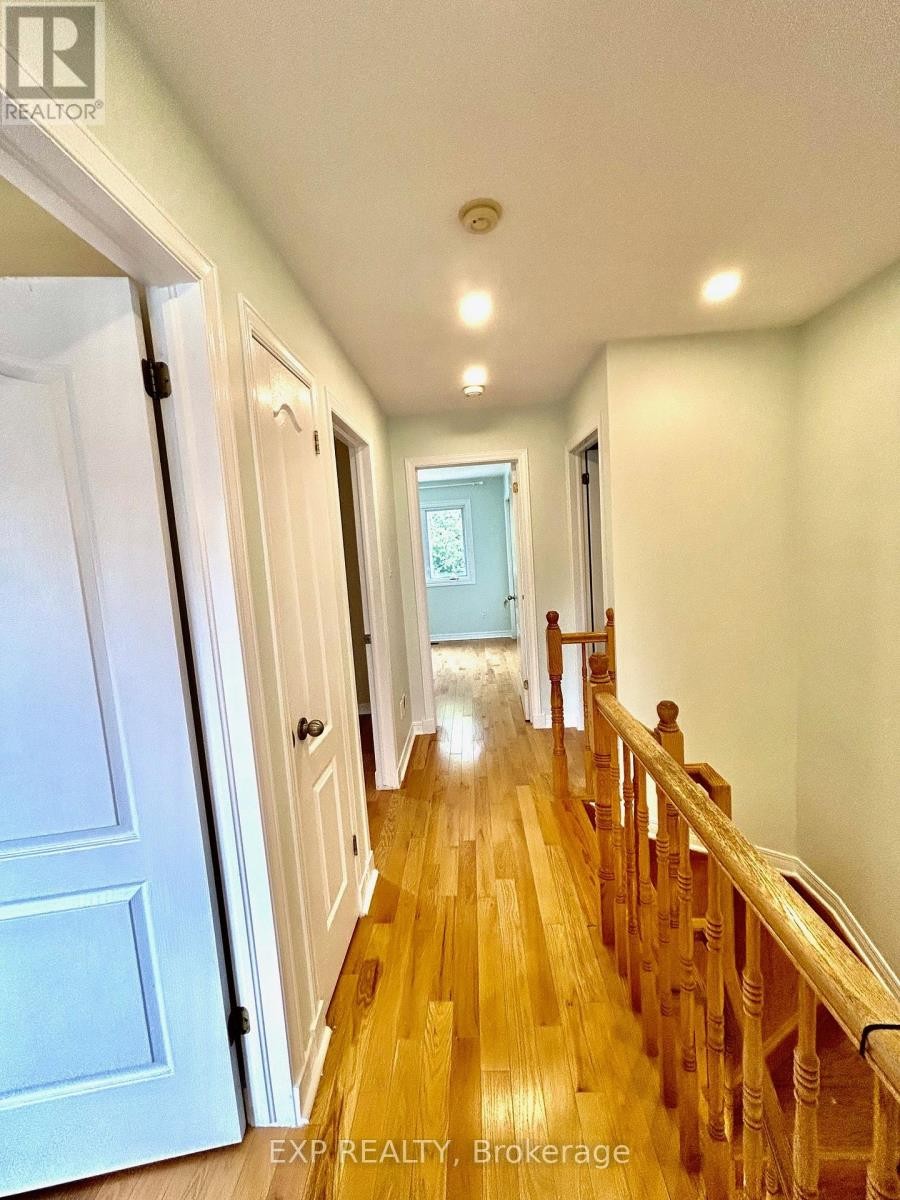 












135 PICASSO DRIVE

,
Ottawa,




Ontario
K1G5S9

