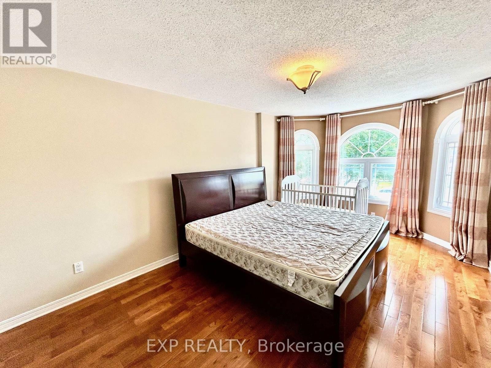 












135 PICASSO DRIVE

,
Ottawa,




Ontario
K1G5S9

