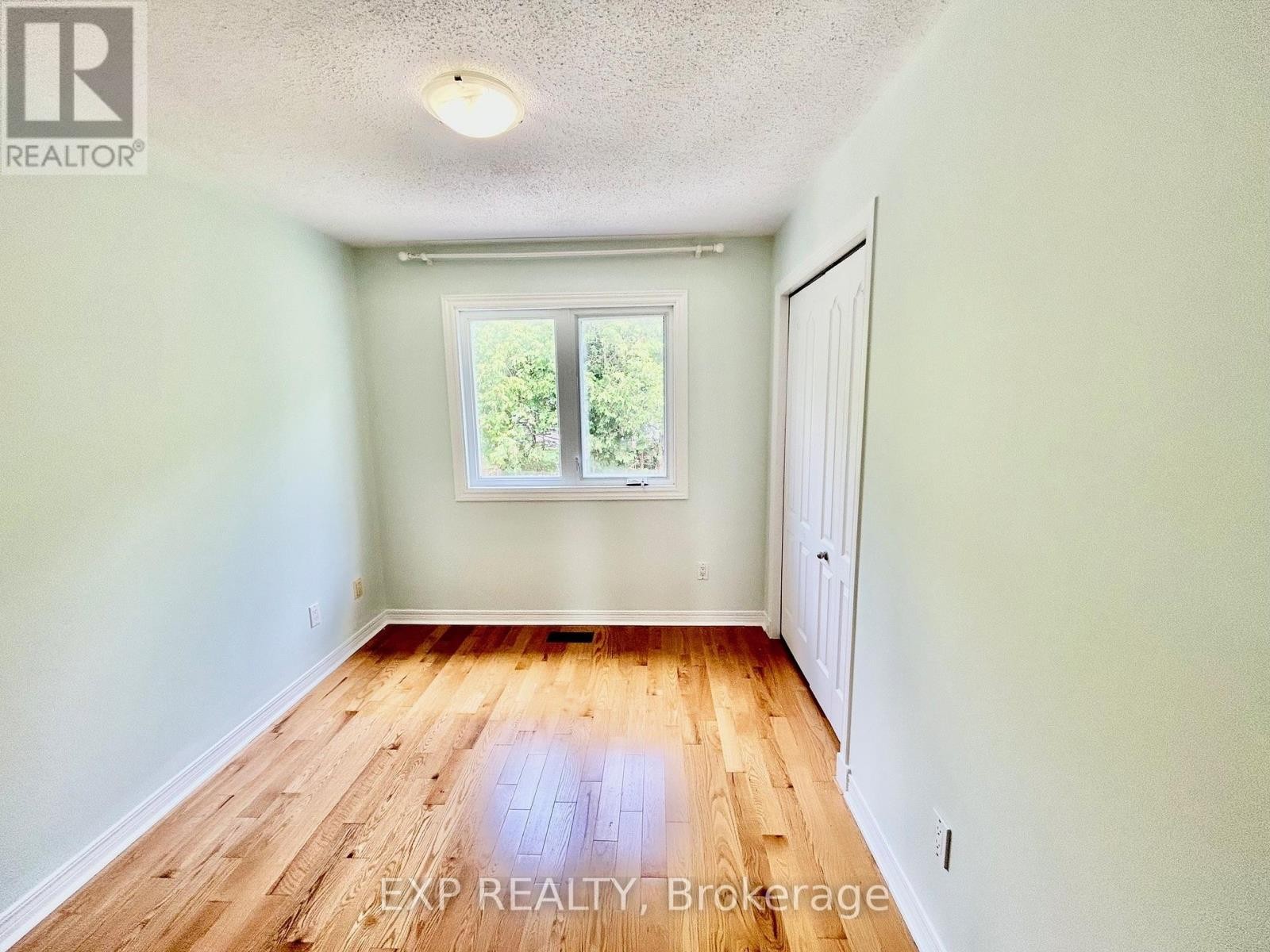 












135 PICASSO DRIVE

,
Ottawa,




Ontario
K1G5S9

