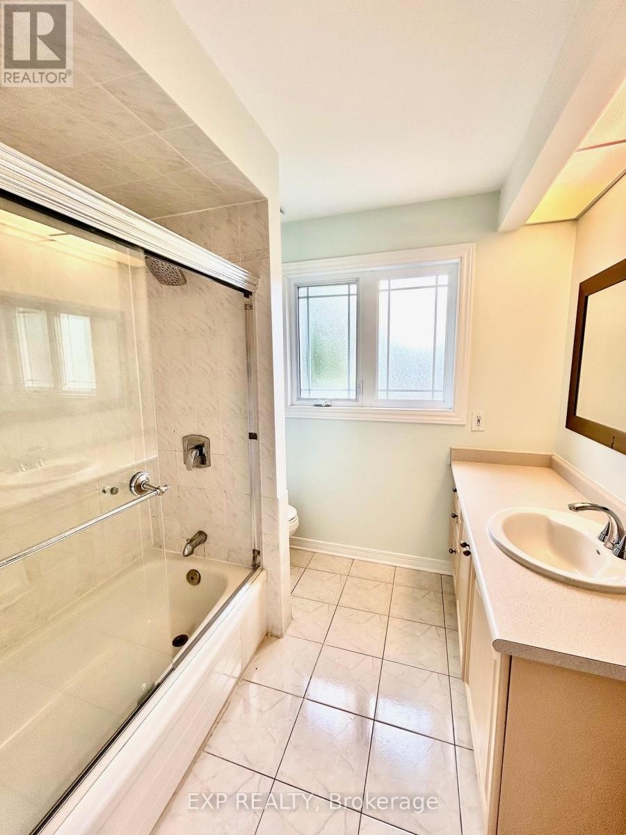 












135 PICASSO DRIVE

,
Ottawa,




Ontario
K1G5S9

