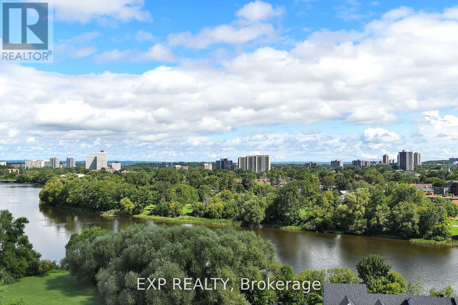 












215 - 36 ROBINSON AVENUE

,
Ottawa,




Ontario
K1S8N8

