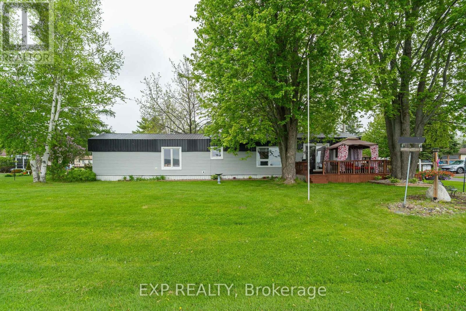 












5 EVERGREEN LANE

,
McNab/Braeside,




Ontario
K0A3L0

