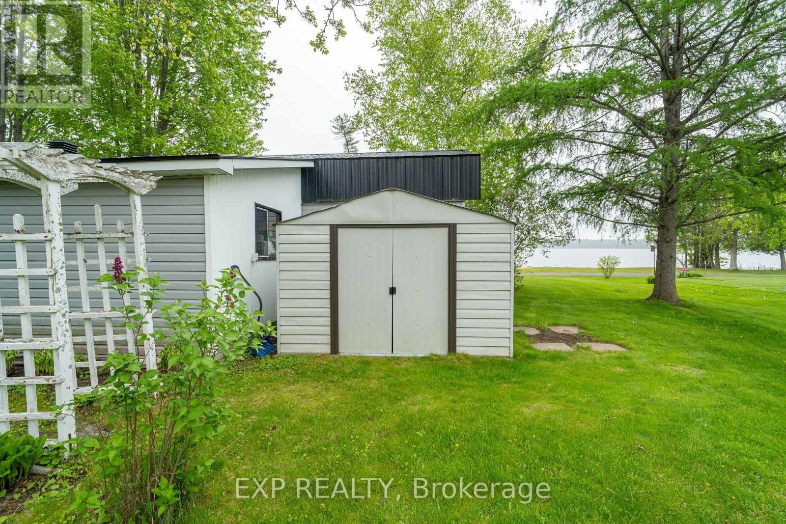 












5 EVERGREEN LANE

,
McNab/Braeside,




Ontario
K0A3L0

