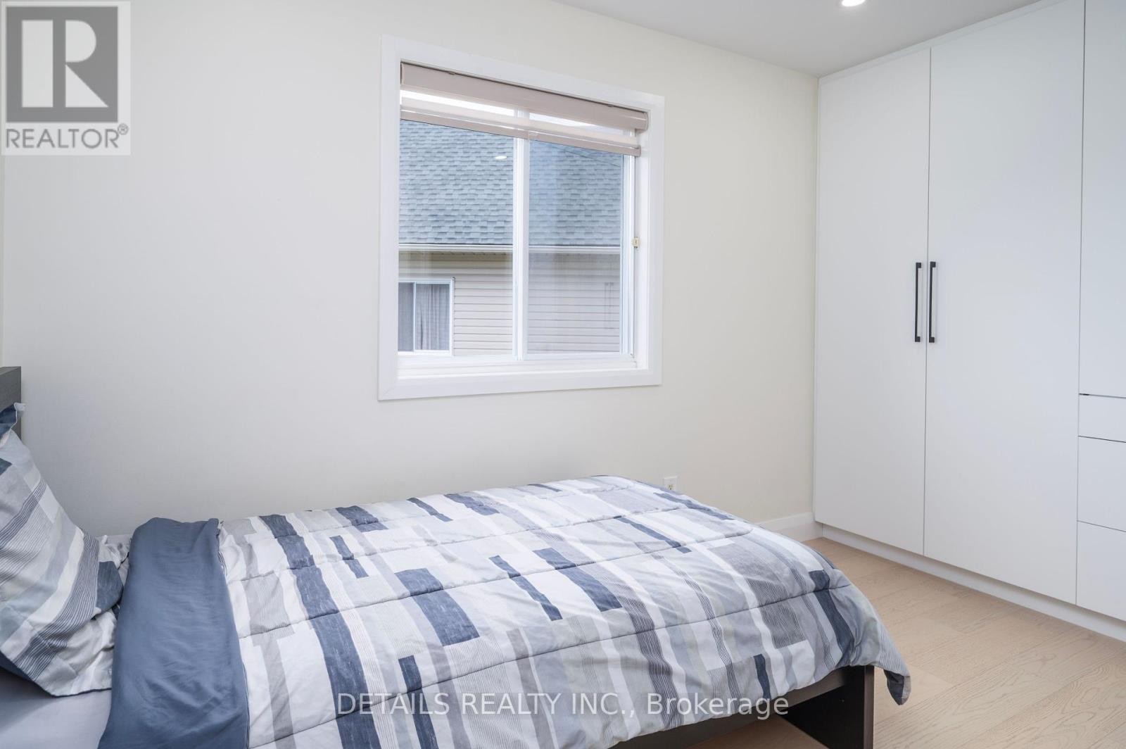 












732 CARMELLA CRESCENT

,
Ottawa,




Ontario
K4A4V8

