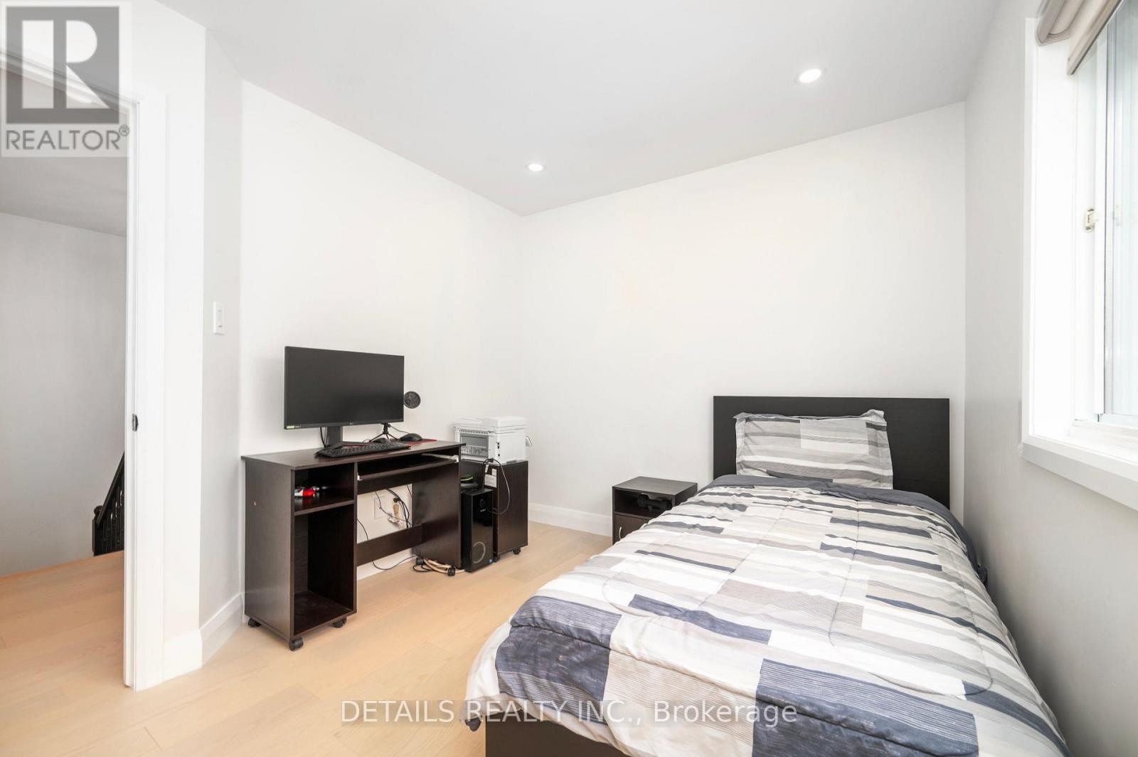












732 CARMELLA CRESCENT

,
Ottawa,




Ontario
K4A4V8

