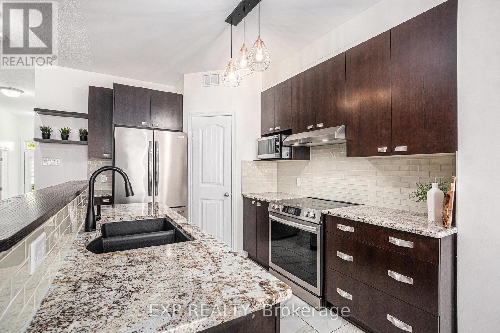 












493 ROCHEFORT CIRCLE

,
Ottawa,




Ontario
K4A0M9


