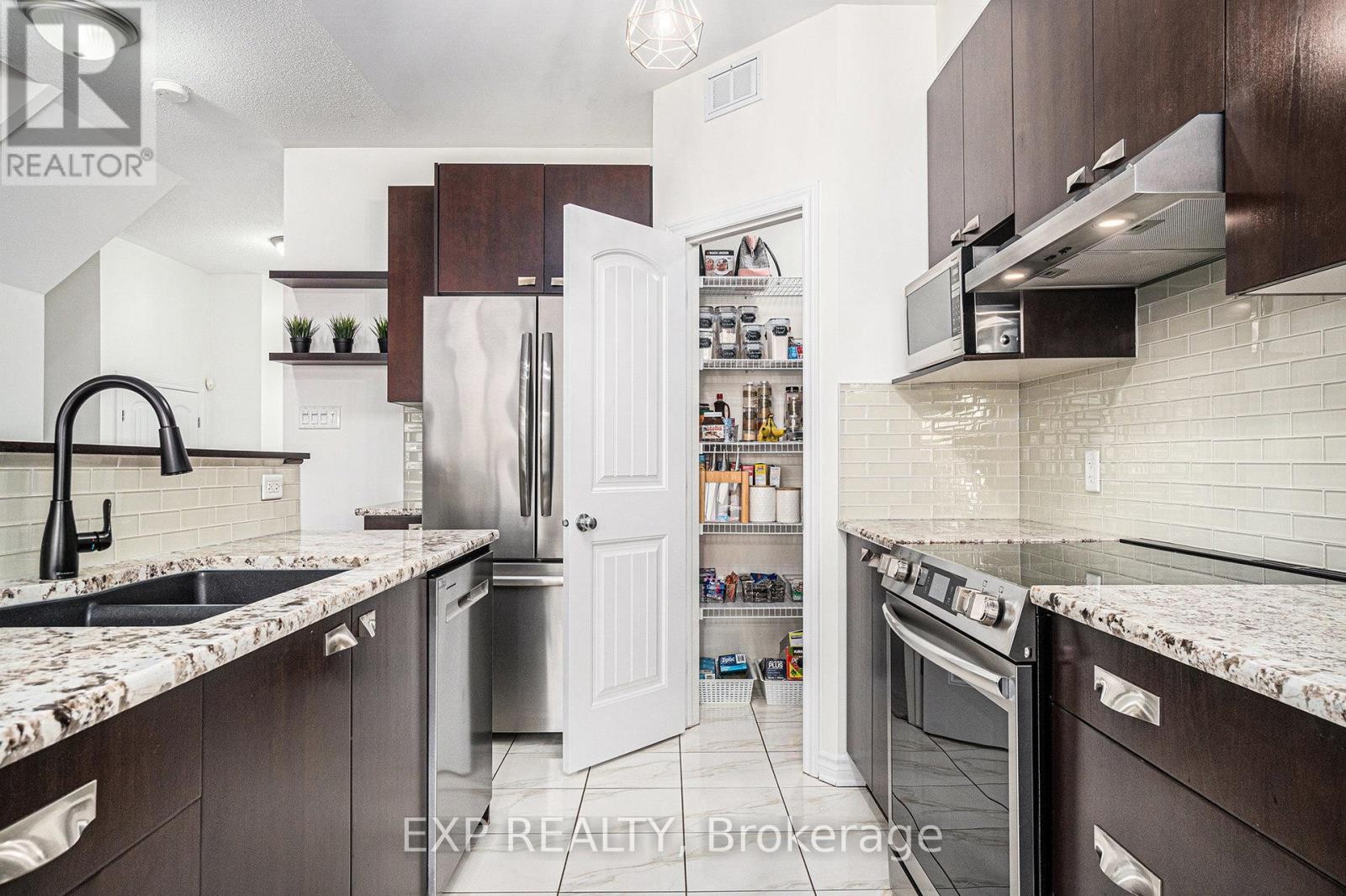 












493 ROCHEFORT CIRCLE

,
Ottawa,




Ontario
K4A0M9

