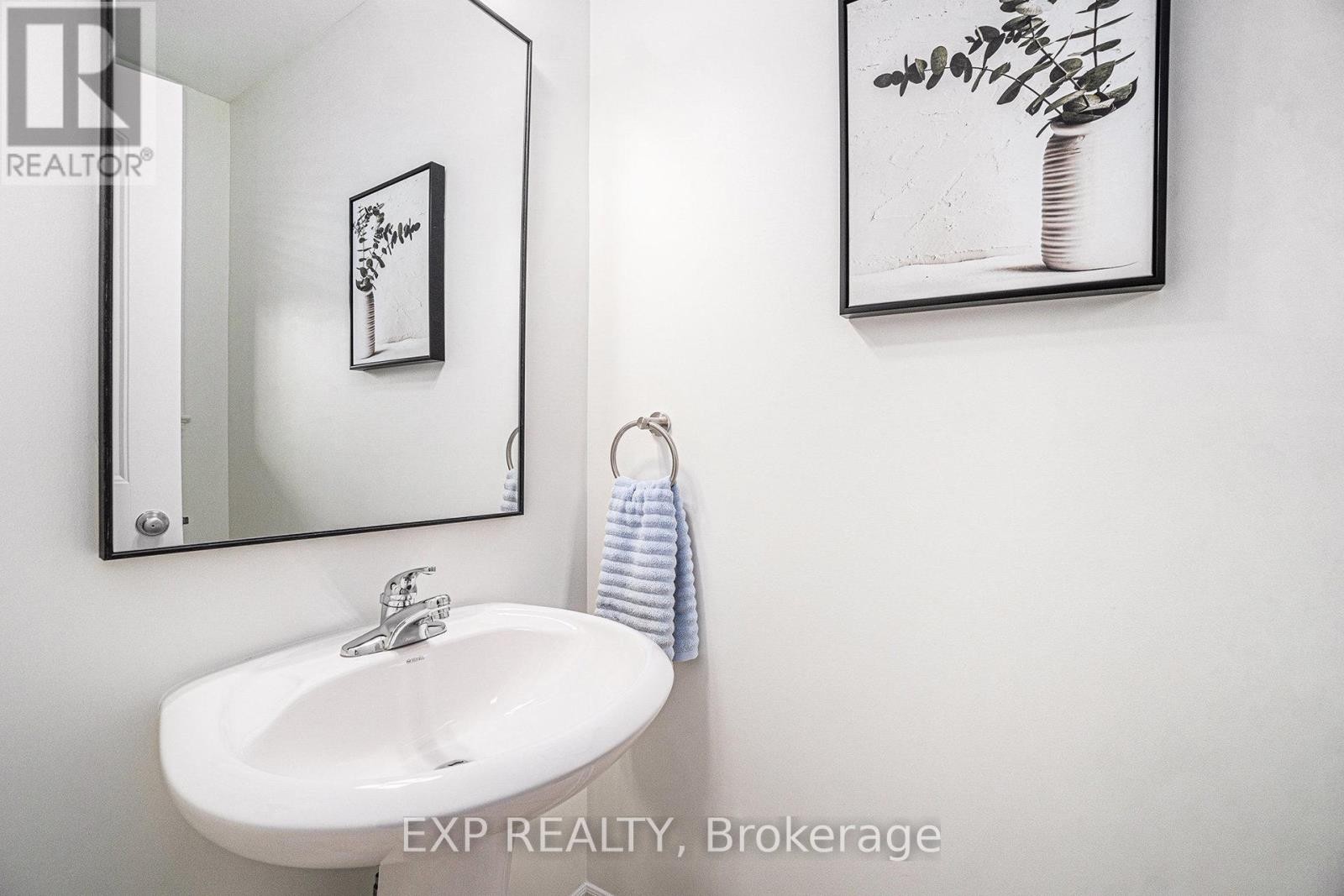 












493 ROCHEFORT CIRCLE

,
Ottawa,




Ontario
K4A0M9

